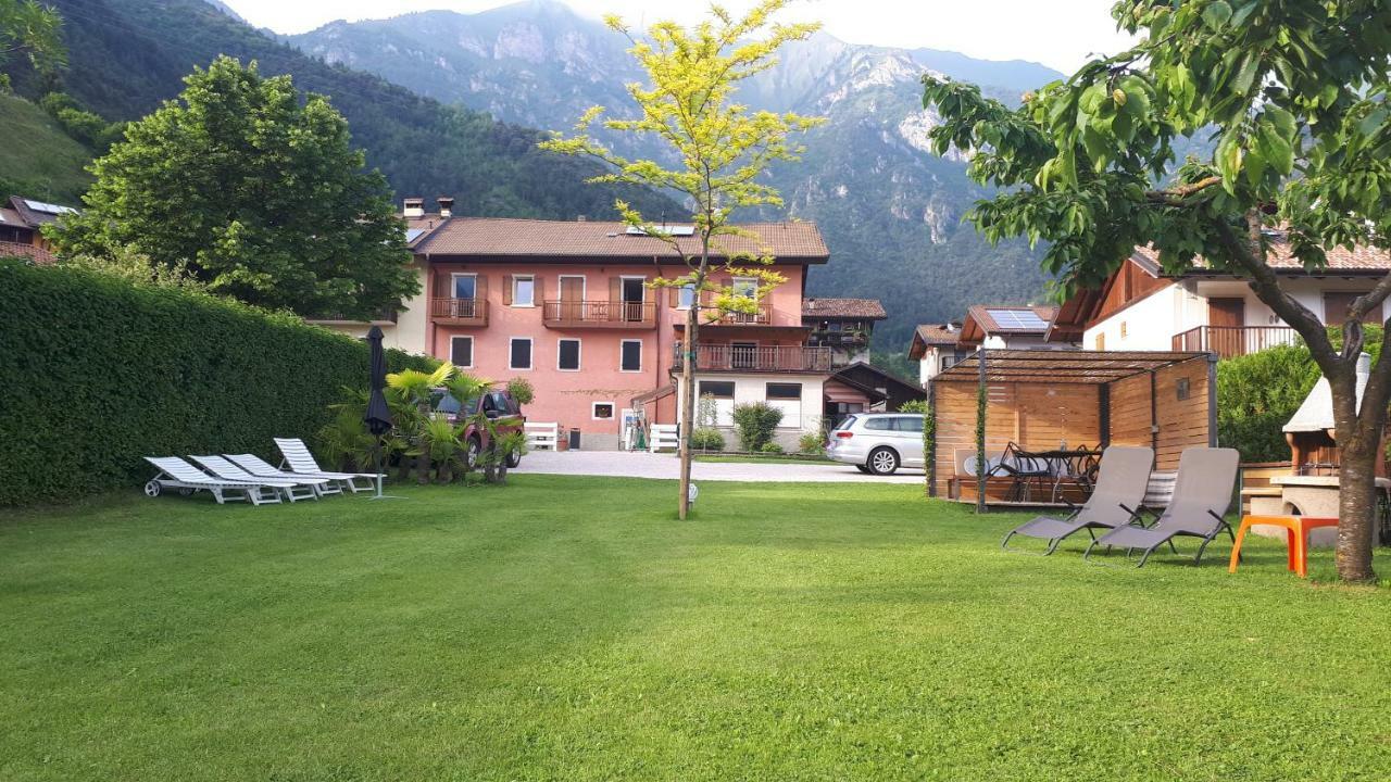 Ledro Lake Suites Mezzolago Exterior photo