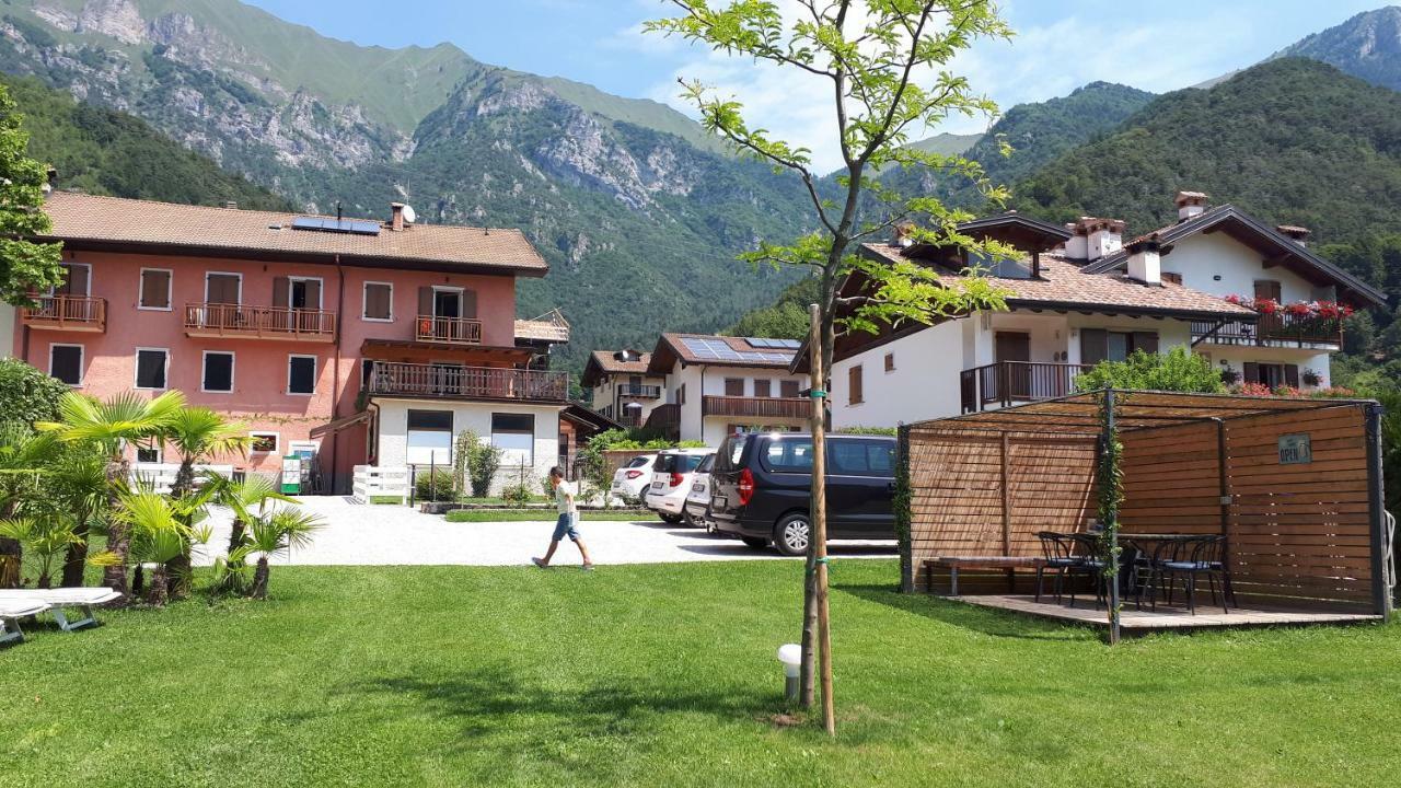 Ledro Lake Suites Mezzolago Exterior photo